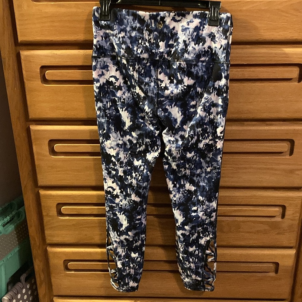 Woman’s leggings - Picture 3 of 4